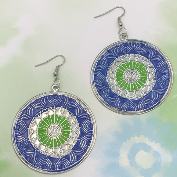 🍀 Blue Green Painted Silver Disk Earrings - Picture 1 of 2